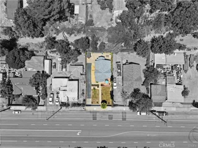 16775 Sierra Highway, Canyon Country, CA 91351