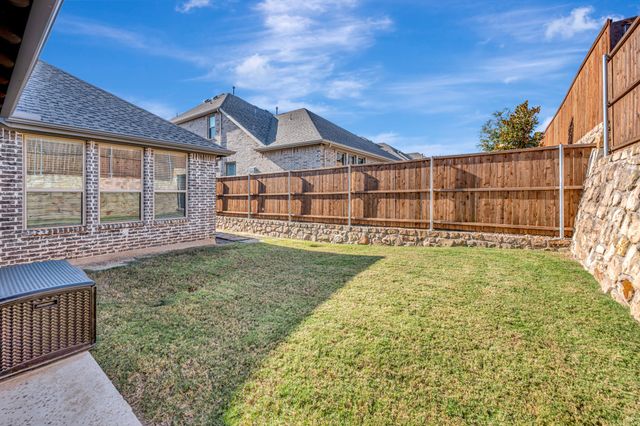 1117 Thornhill Way, Roanoke, TX 76262