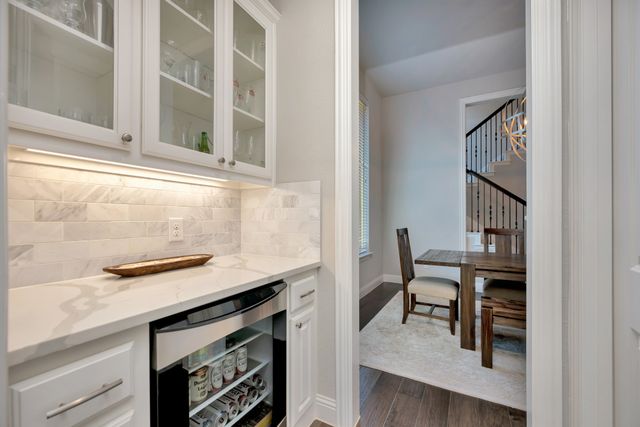 1117 Thornhill Way, Roanoke, TX 76262