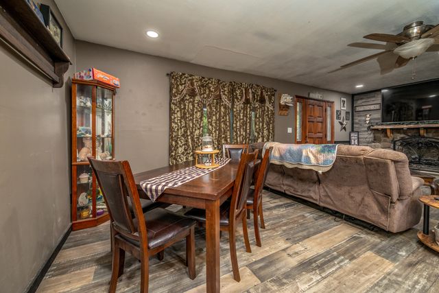 1845 Spaws Creek, West Liberty, KY 41472