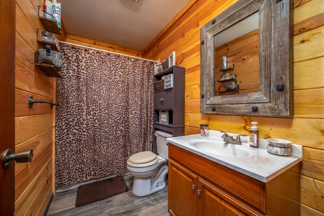 1845 Spaws Creek, West Liberty, KY 41472