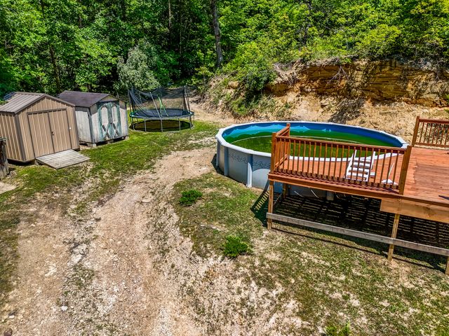 1845 Spaws Creek, West Liberty, KY 41472