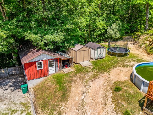 1845 Spaws Creek, West Liberty, KY 41472