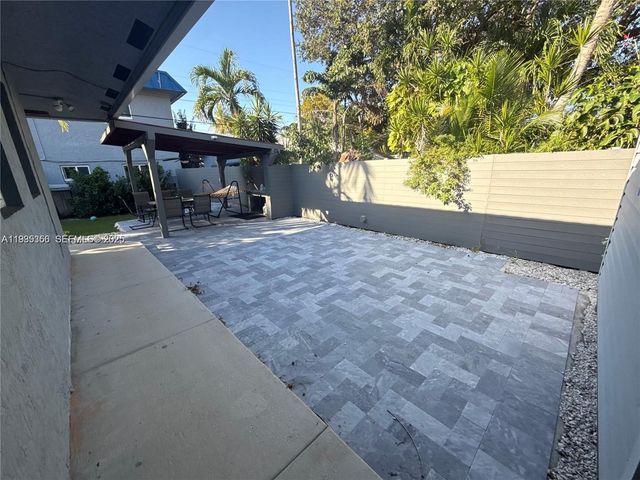 1812 Coolidge St, Hollywood, FL 33020