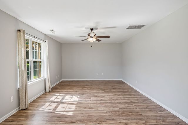 1029 Vanguard Dr, Spring Hill, TN 37174