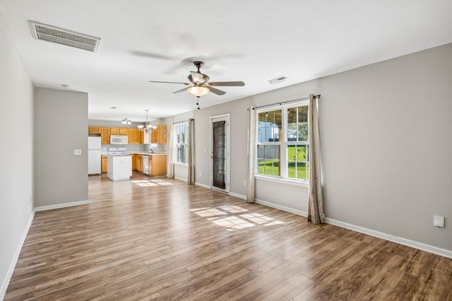 1029 Vanguard Dr, Spring Hill, TN 37174