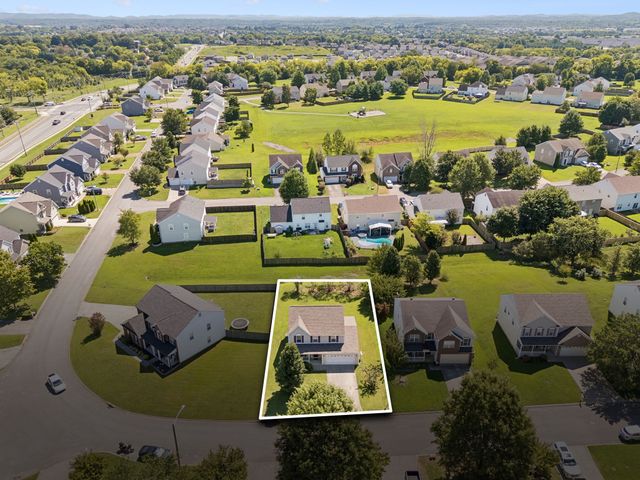 1029 Vanguard Dr, Spring Hill, TN 37174