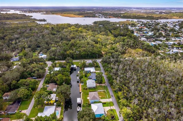 3625 N SUWANNEE POINT, Crystal River, FL 34428