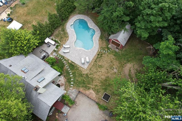 429 Sterling Place, Ridgewood, NJ 07450