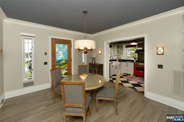429 Sterling Place, Ridgewood, NJ 07450