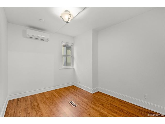 613 Pine St, Boulder, CO 80302