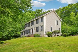 8 Hazelwood Drive, Salem, NH 03079