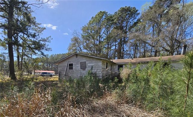 8350 Pirtle Street, Coden, AL 36523