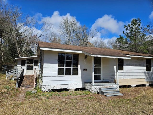 8350 Pirtle Street, Coden, AL 36523