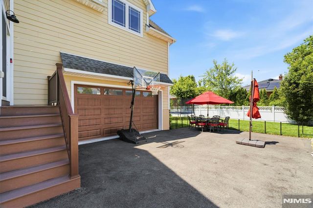 1077 Anderson, Fort Lee, NJ 07024