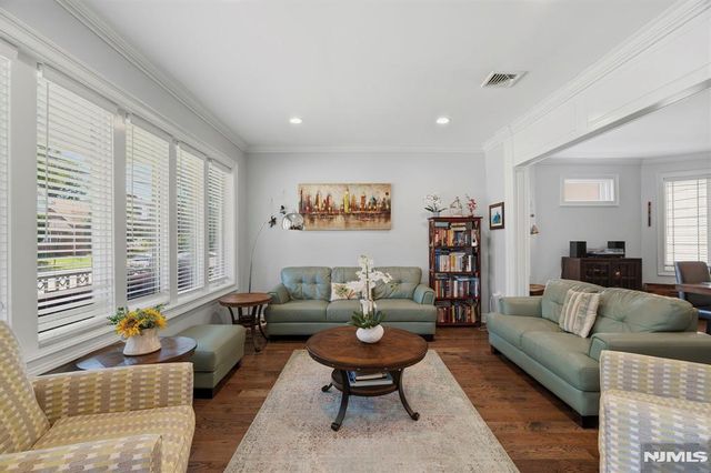 1077 Anderson, Fort Lee, NJ 07024