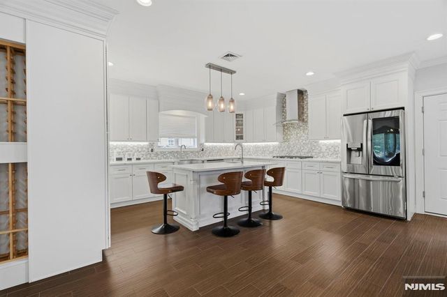 1077 Anderson, Fort Lee, NJ 07024