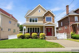 1077 Anderson, Fort Lee, NJ 07024