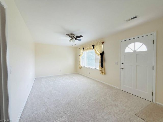 549 Ararat Hwy, Ararat, VA 24053