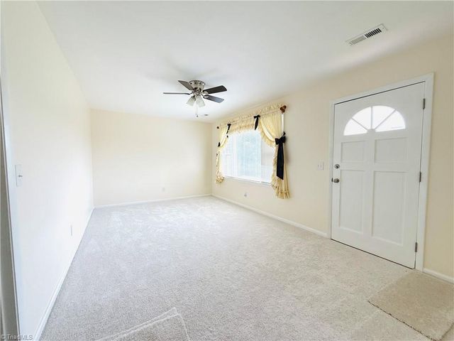 549 Ararat Hwy, Ararat, VA 24053