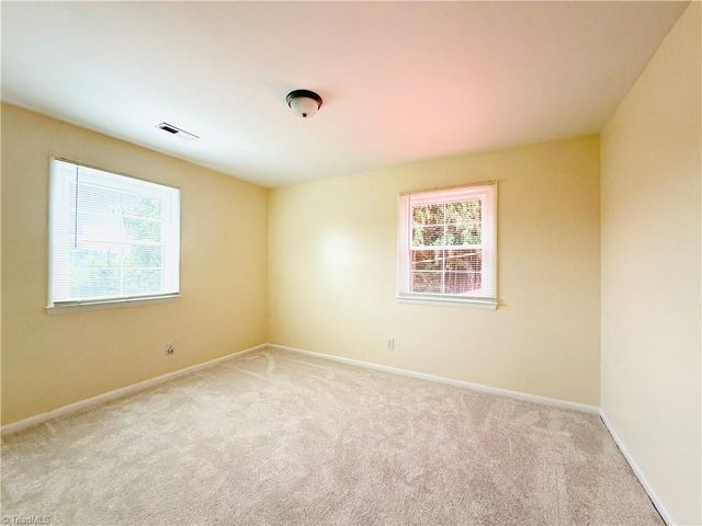 549 Ararat Hwy, Ararat, VA 24053