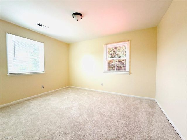 549 Ararat Hwy, Ararat, VA 24053