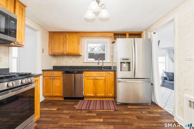 783 South Quaker Lane, West Hartford, CT 06110