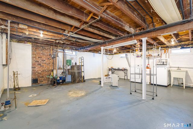 783 South Quaker Lane, West Hartford, CT 06110