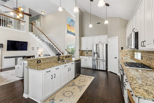 2206 Autumn Trail, Garland, TX 75040