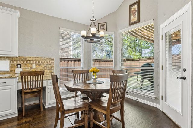 2206 Autumn Trail, Garland, TX 75040