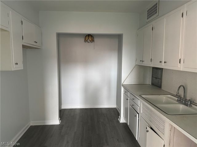 13800 Fairhill Road 416, Shaker Heights, OH 44120