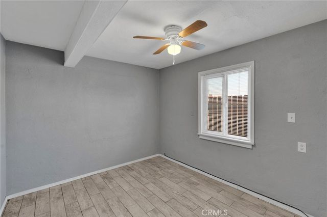 33454 Hampton Way, Daggett, CA 92327