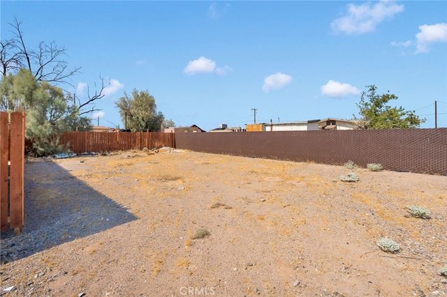 33454 Hampton Way, Daggett, CA 92327