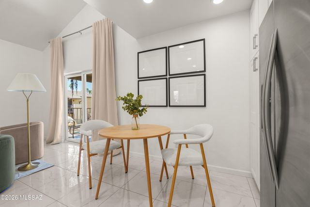 1620 N Wilmot Rd Unit F216, Tucson, AZ 85712