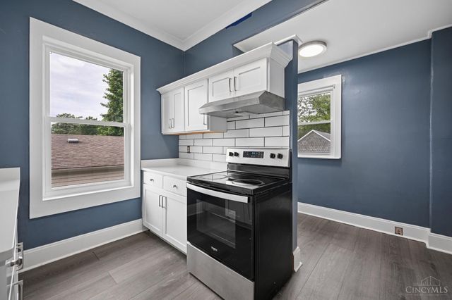 6815 Montgomery Road, Silverton, OH 45236