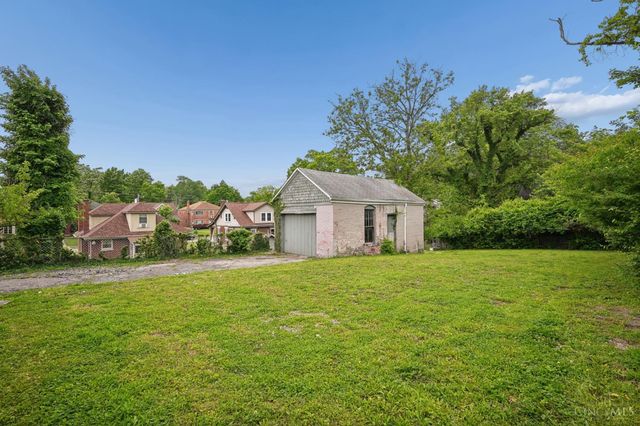 6815 Montgomery Road, Silverton, OH 45236