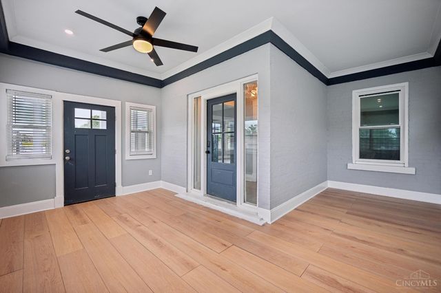 6815 Montgomery Road, Silverton, OH 45236