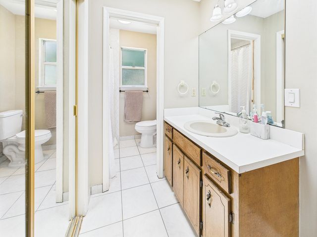422 John King Road, Crestview, FL 32539