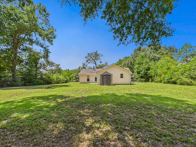422 John King Road, Crestview, FL 32539