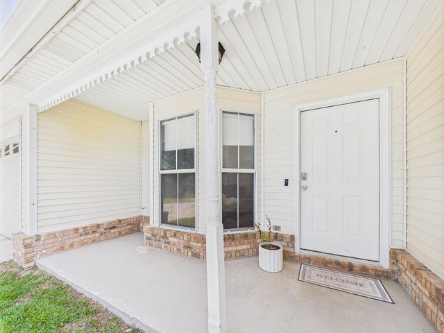 422 John King Road, Crestview, FL 32539