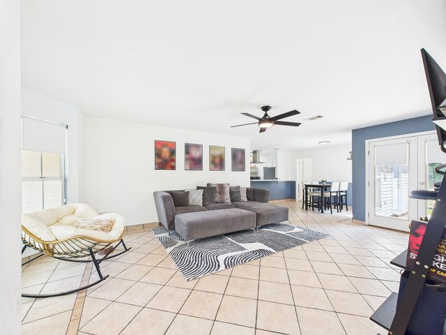 422 John King Road, Crestview, FL 32539