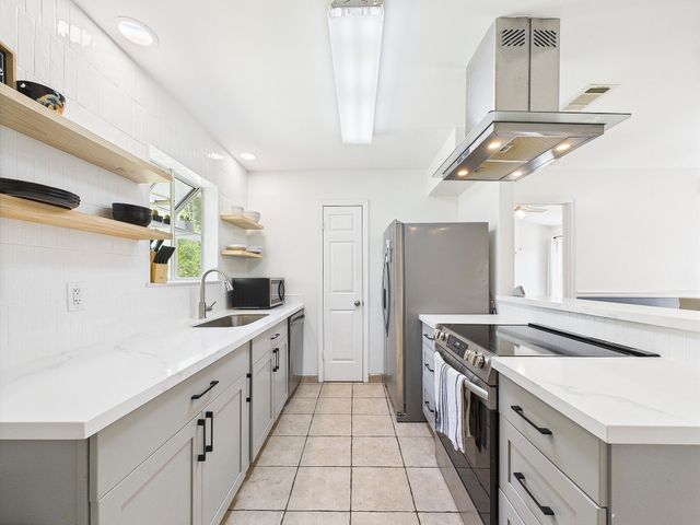 422 John King Road, Crestview, FL 32539