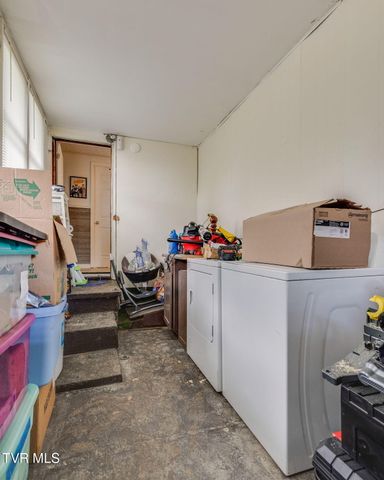 120 Danville Avenue, Bristol, VA 24201