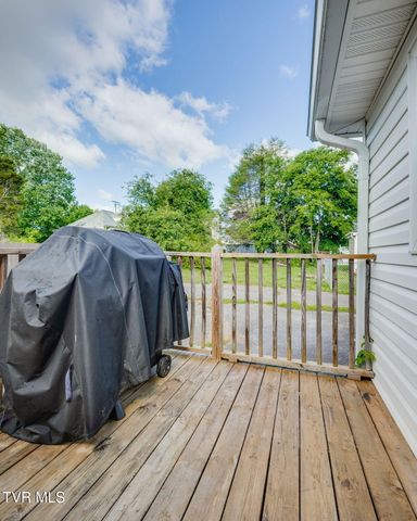 120 Danville Avenue, Bristol, VA 24201