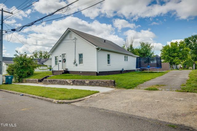 120 Danville Avenue, Bristol, VA 24201