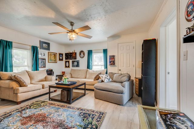 120 Danville Avenue, Bristol, VA 24201