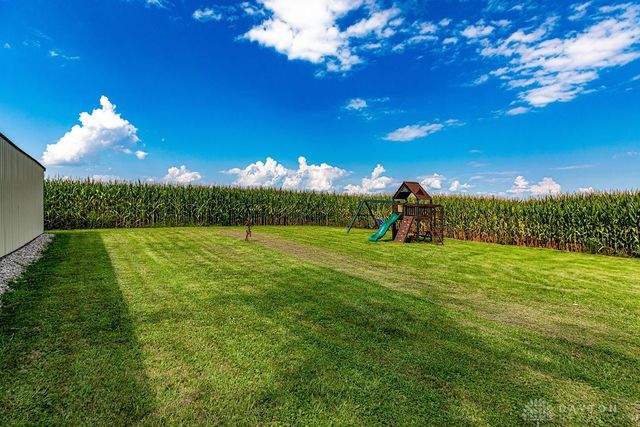 1228 W Florence Campbellstown Road, Eaton, OH 45320