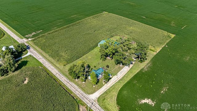 1228 W Florence Campbellstown Road, Eaton, OH 45320