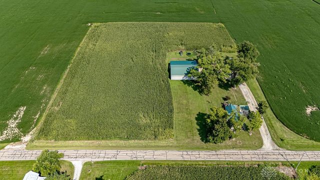 1228 W Florence Campbellstown Road, Eaton, OH 45320