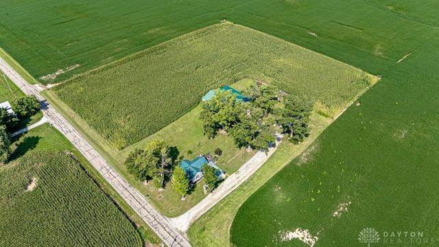 1228 W Florence Campbellstown Road, Eaton, OH 45320